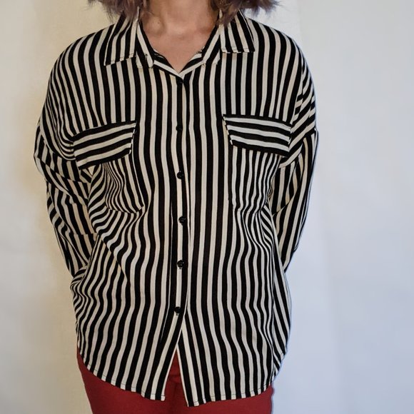 Black & white striped long sleeve button up, UK sz 16 (US sz 12) - Picture 3 of 9